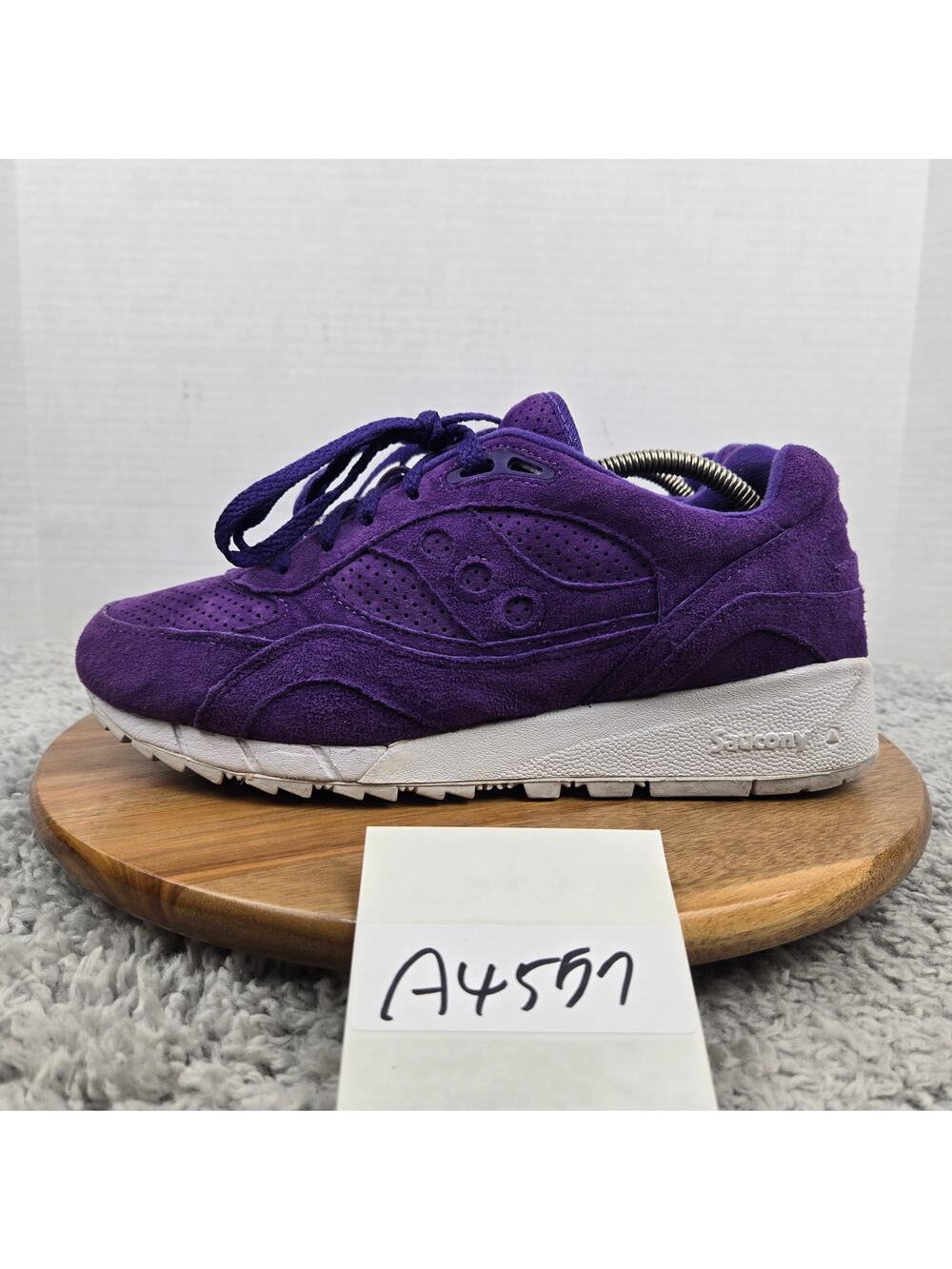 Saucony Men 9.5 Shadow 6000 Egg Hunt Purple Suede Lace Up Casual Daily Sneaker